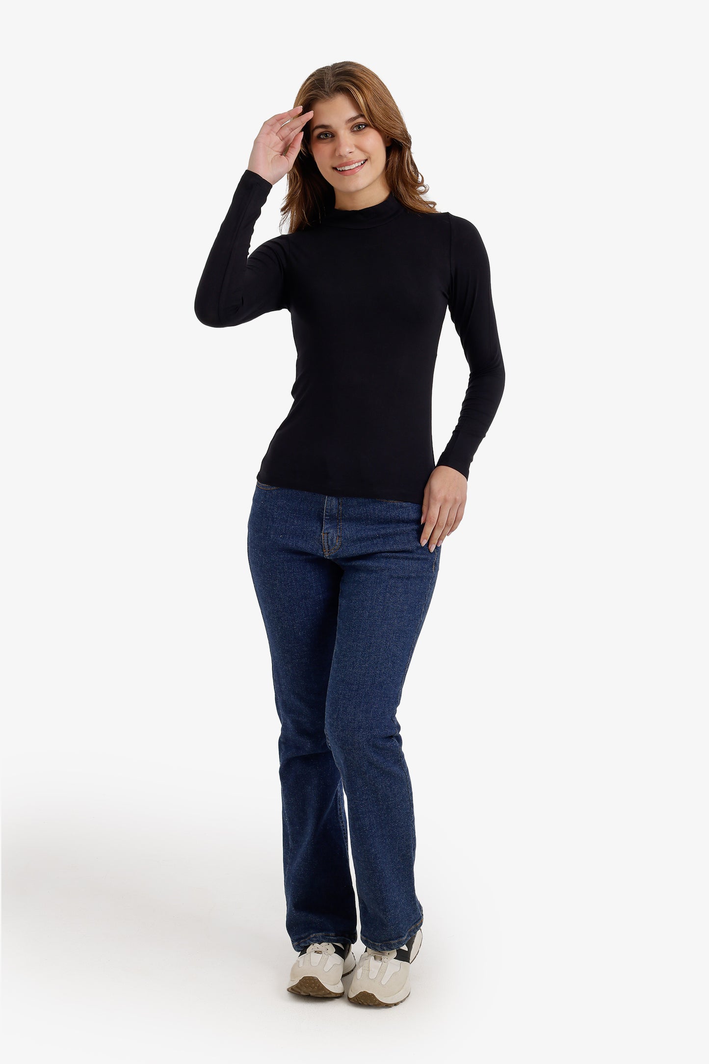 توب أساسي بأكمام طويلة