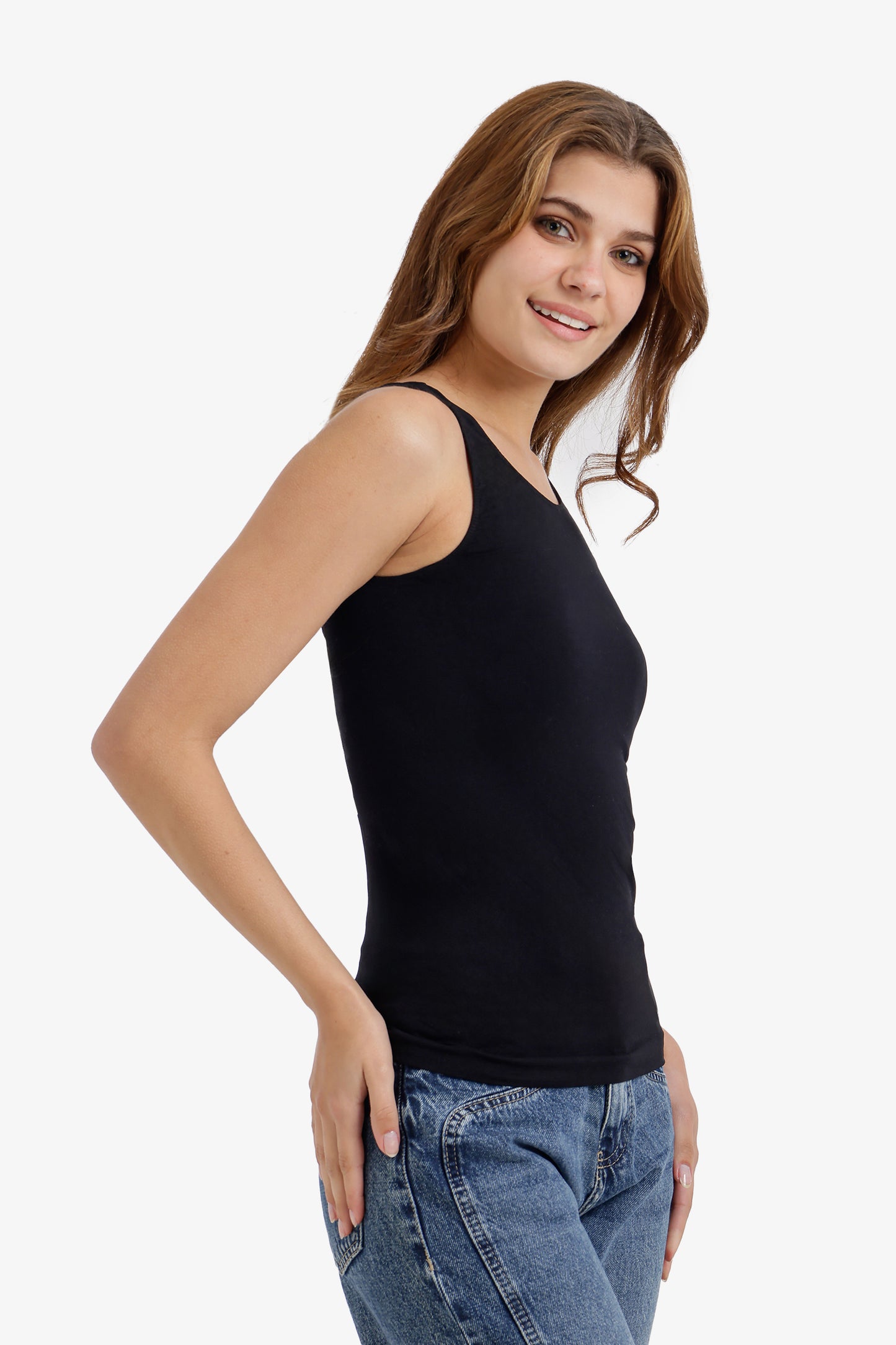 تانك توب برقبة دائرية واسعة