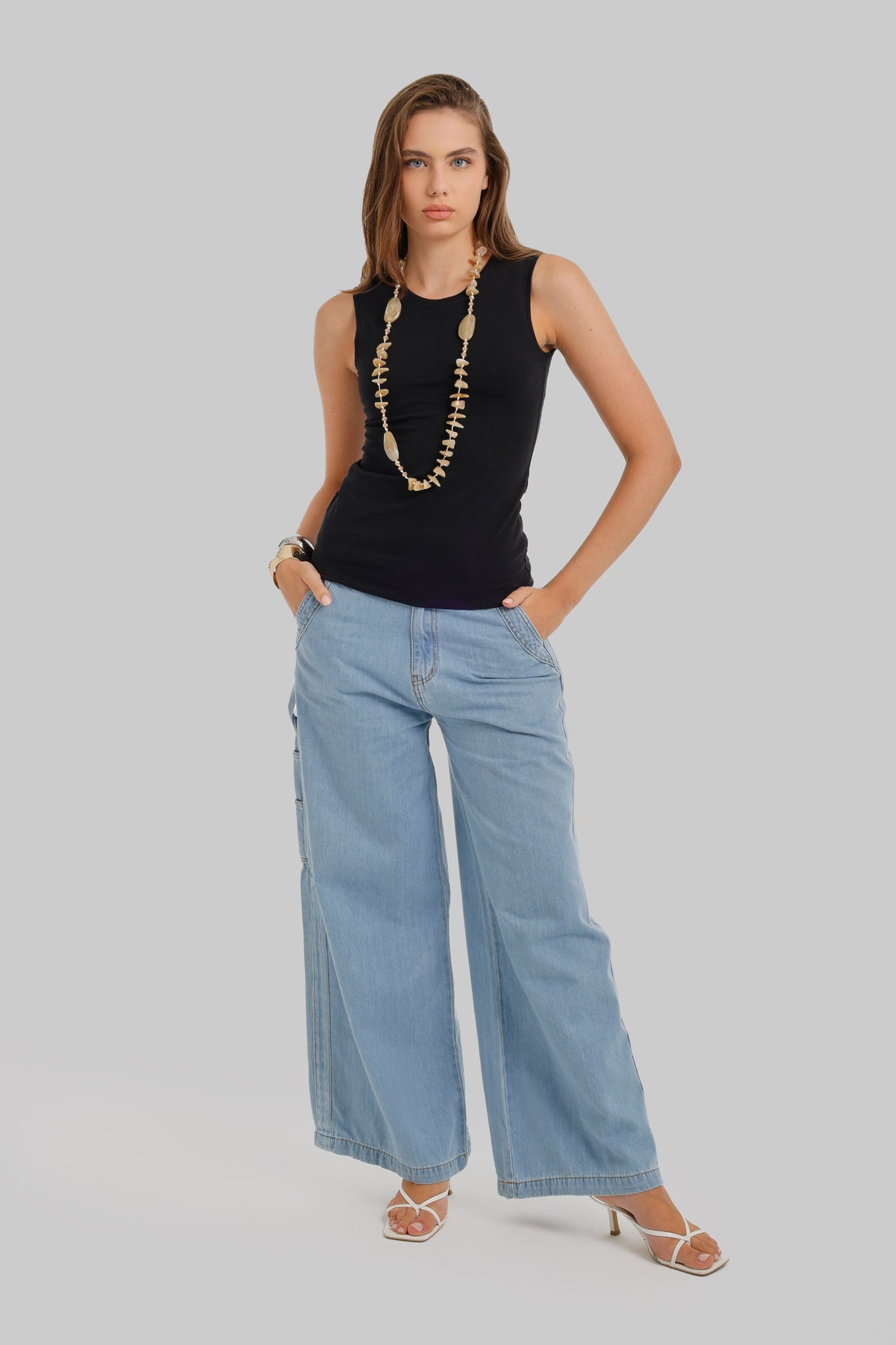 Round Neck Sleeveless Top