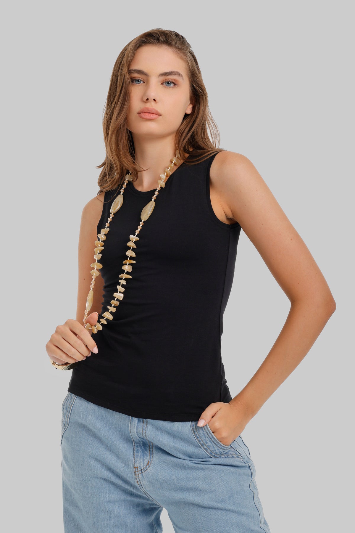 Round Neck Sleeveless Top