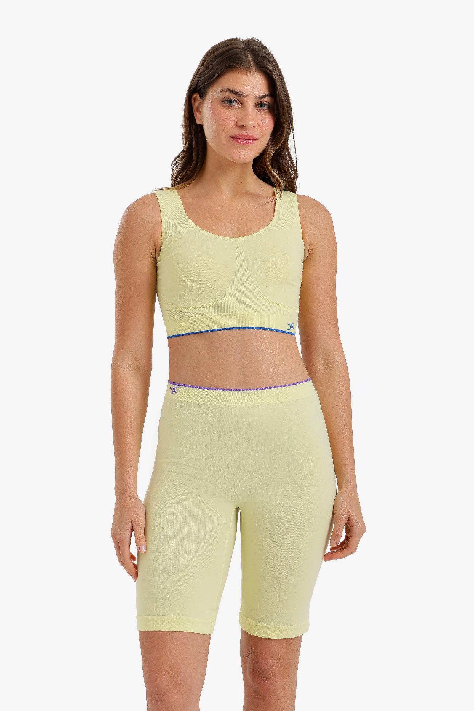 Mid Thigh Seamless Shorts