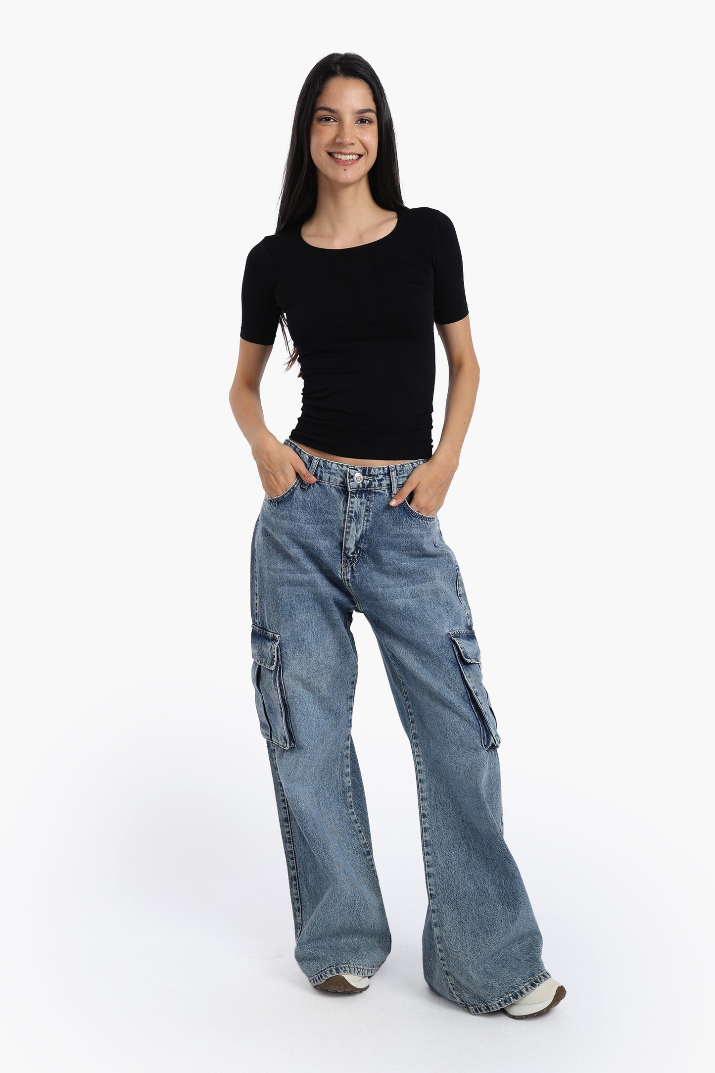 توب أساسي بأكمام قصيرة