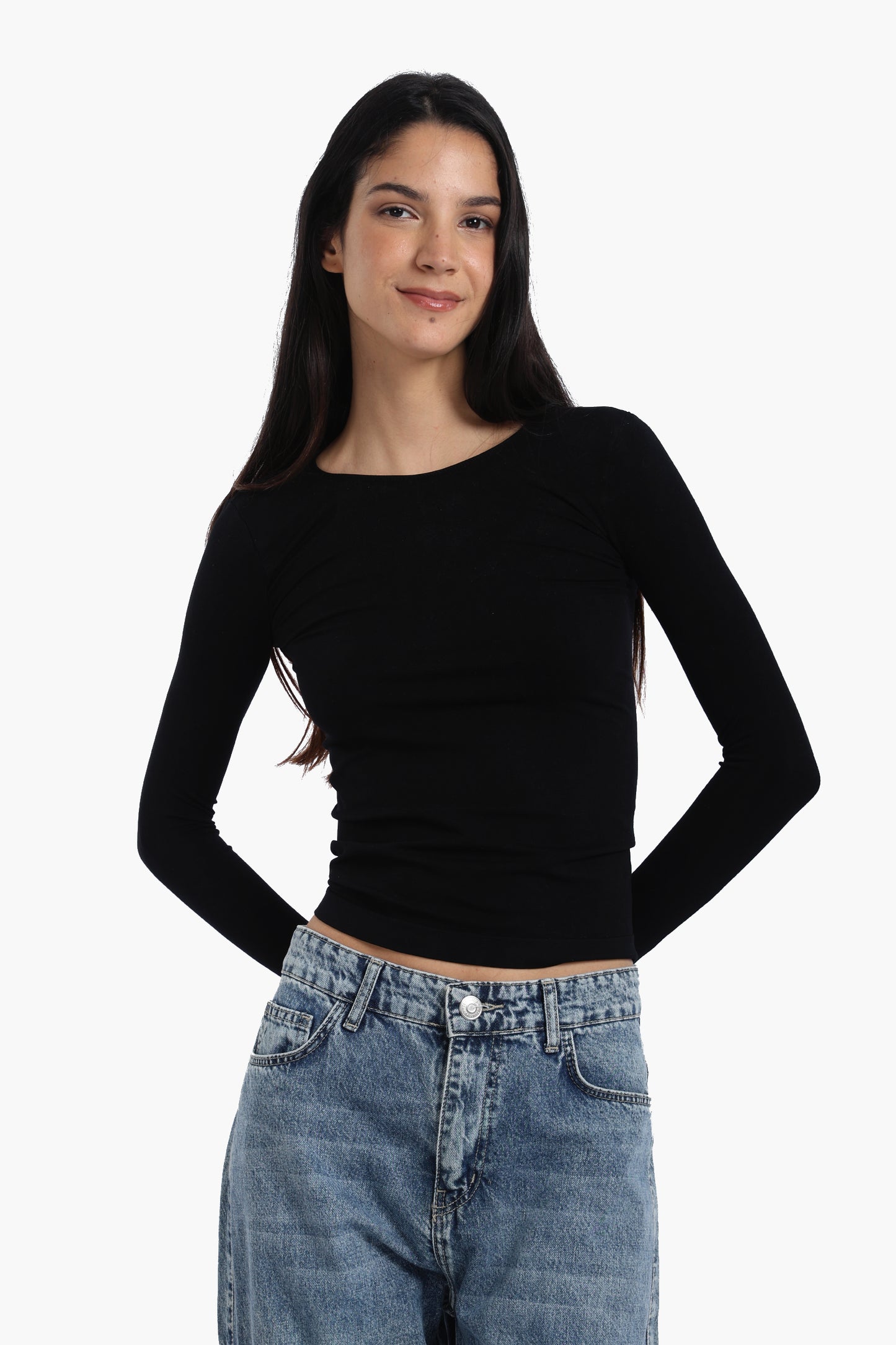 توب برقبة دائرية