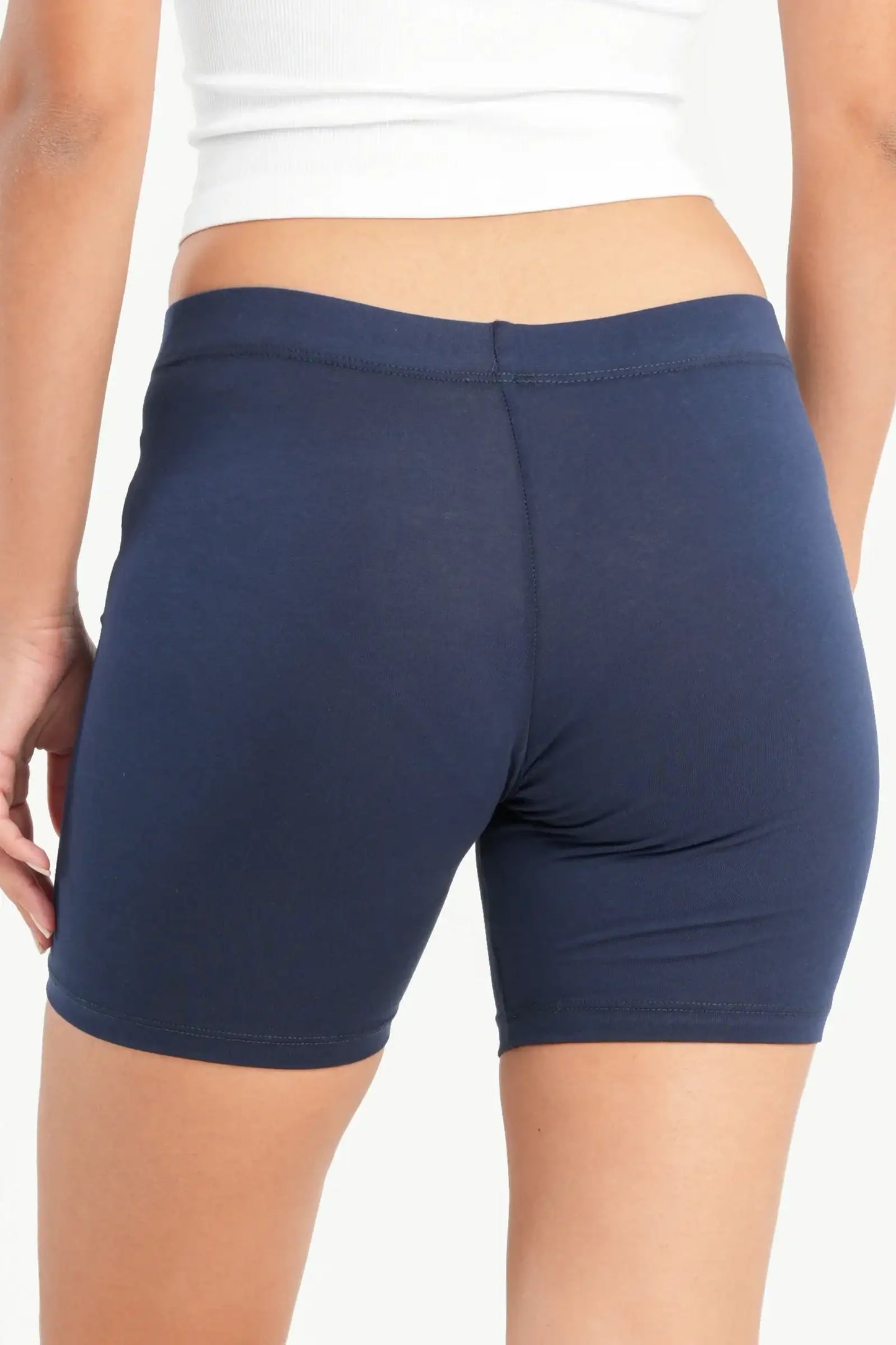 شورت ليجنز أساسي