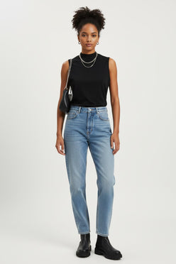 توب بياقة عالية بدون أكمام