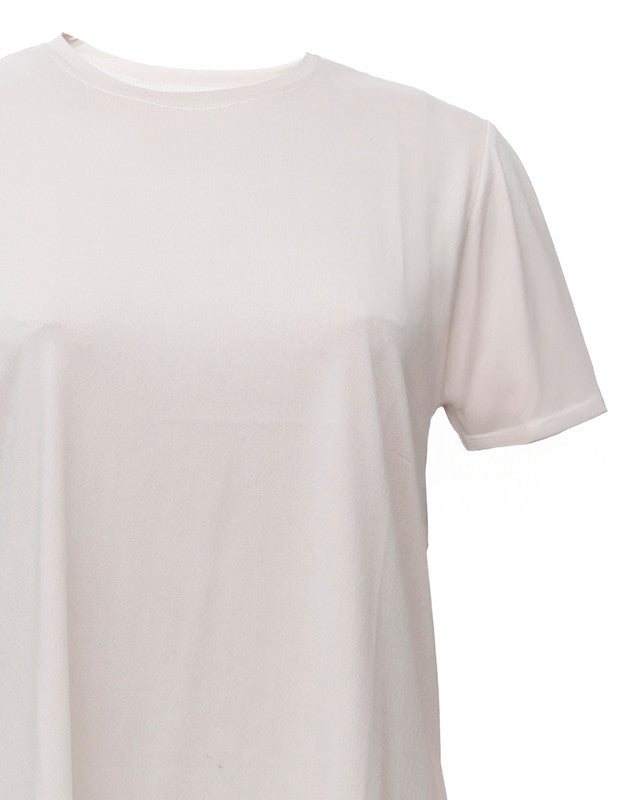 توب بياقة دائرية بأكمام قصيرة