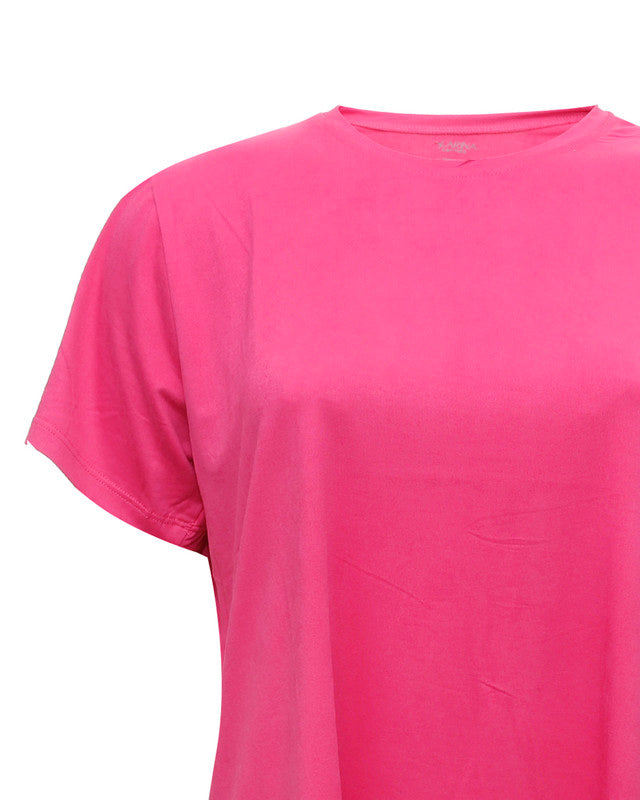 توب بياقة دائرية بأكمام قصيرة