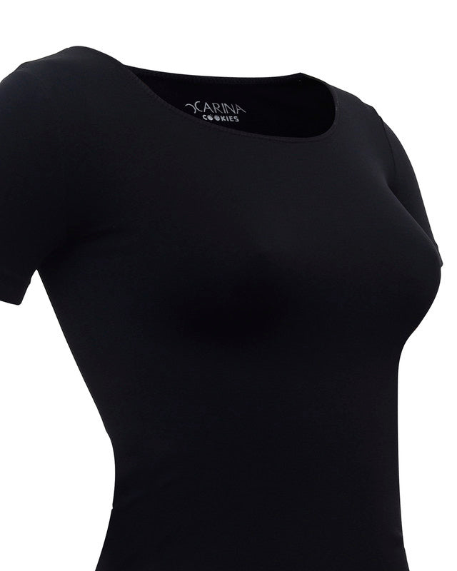 توب أساسي بأكمام قصيرة