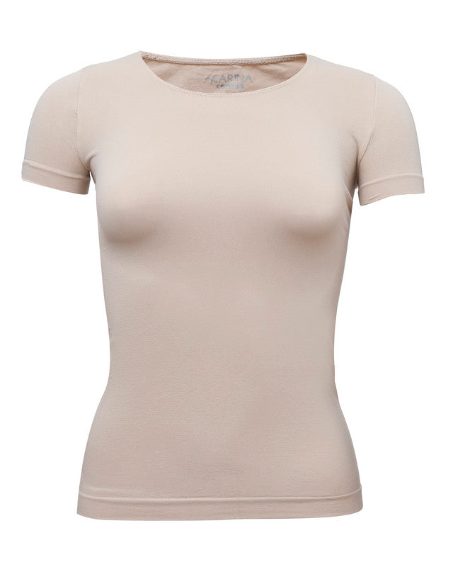 توب أساسي بأكمام قصيرة