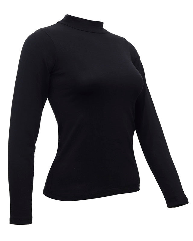 توب بياقة عالية بقصة ضيقة