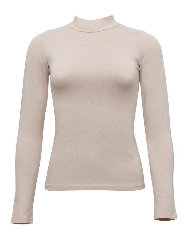 توب بياقة عالية بقصة ضيقة