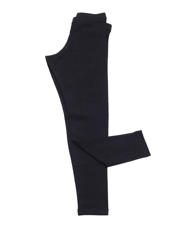 ليجنز جيرلي بقصة ضيقة