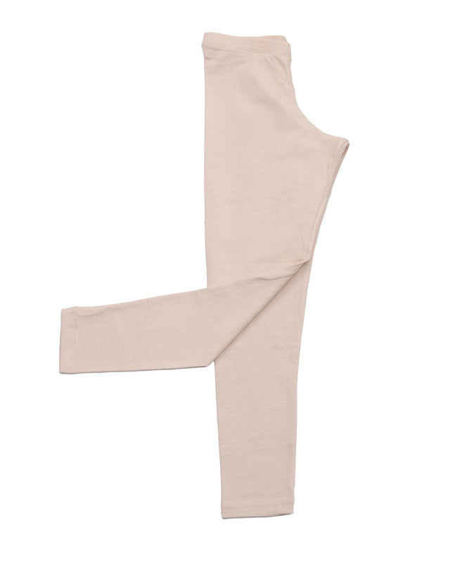 ليجنز جيرلي بقصة ضيقة