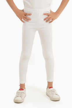 ليجنز جيرلي بقصة ضيقة