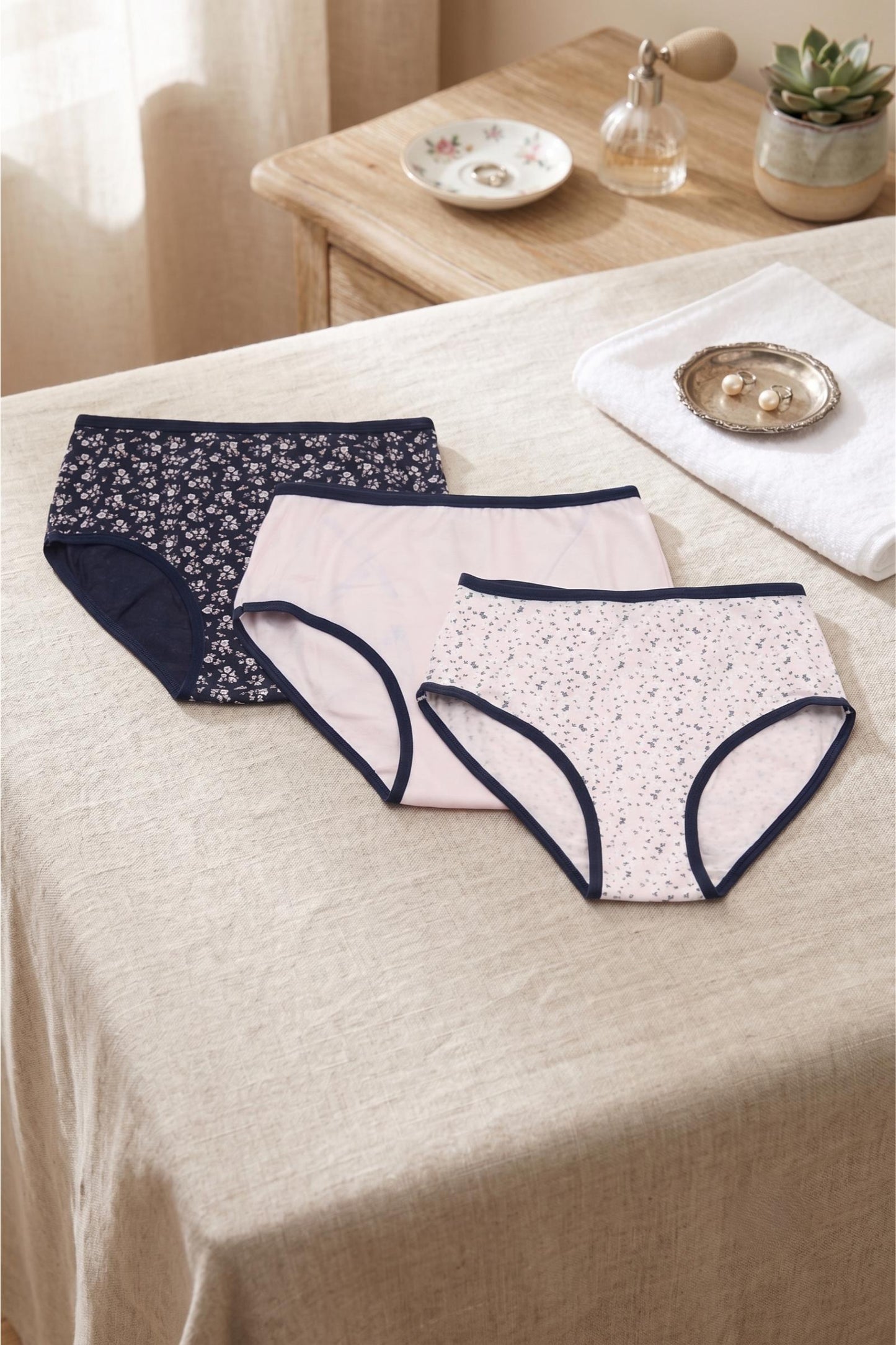 Pack of 3 Colored Brief Panties